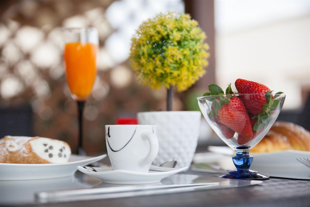 Kristal Bed & Breakfast ซานวิโต โลคาโป ภายนอก รูปภาพ